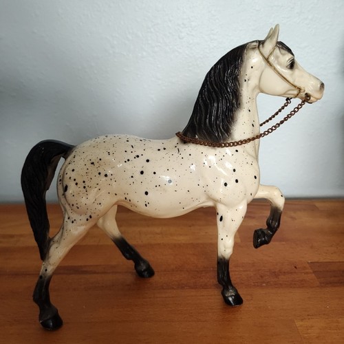 Vintage 1960s breyer - vintage, glossy