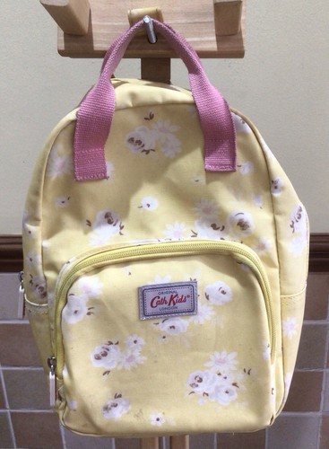 Cath kids pre loved - kids,