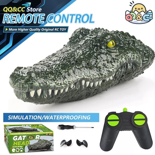 Floating crocodile head - floating,