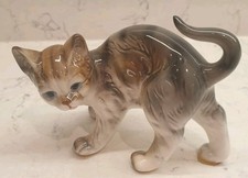 CAT FIGURINE ceramic VINTAGE 