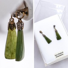 Vtg 70s NZ Greenstone Dangle Earrings New Zealand Pounamu Nephrite Jade Boxed