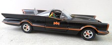 Jada Toys Batman Classics 1:24 Scale Batmobile, 1966 TV, Model Number 98223 