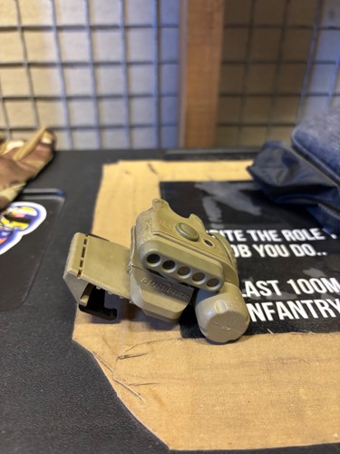 Surefire helmet mounted - helmet, light