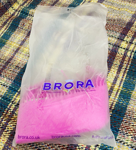 Brora pure cashmere knit - pure,