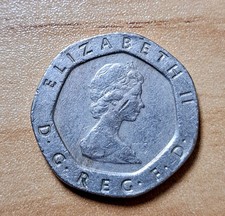 Rare 20p coin 1982 with a mark