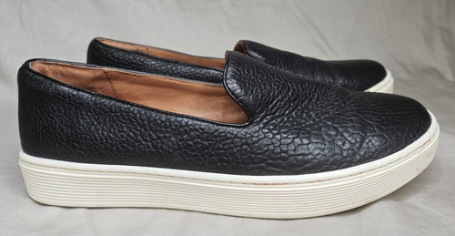 Sofft slip shoes - on, flats