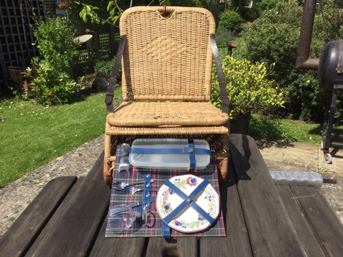 Folding picnic chair wicker - picnic,