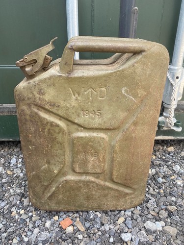Vintage metal british military - metal,