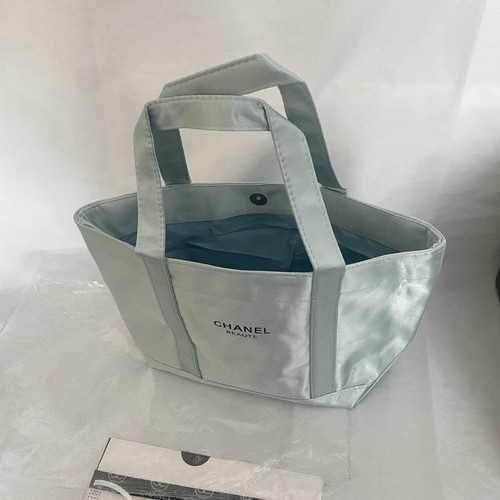 Chanel pastel light green - chanel,