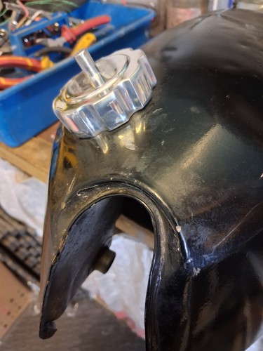 Dt125mx fuel tank off 1982 - dt125mx,