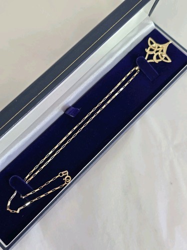9ct yellow gold open work