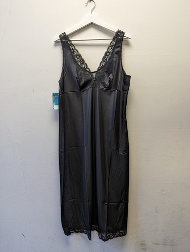 Vintage black satin look size - vintage,