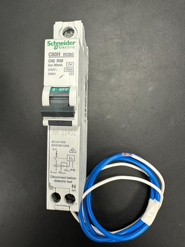 Schneider 26861 c60h c32 - 26861,