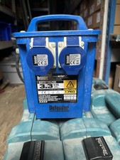DEFENDER 3.3KVA STEP UP FROM 110V TO 240V TRANSFORMER 2x16A OUTLETS Used (3)