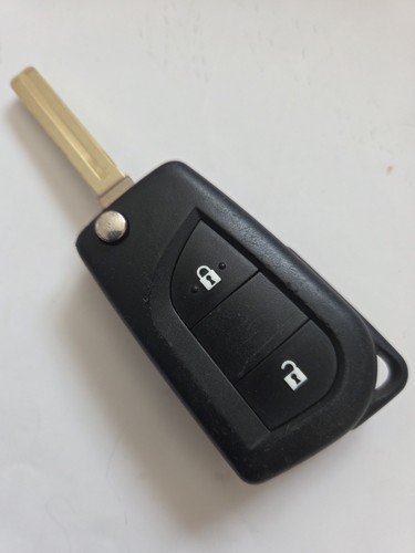Genuine toyota aygo - genuine, auris