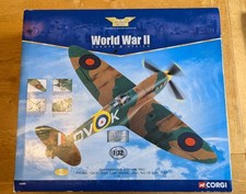 CORGI AVIATION ARCHIVE SUPERMARINE SPITFIRE MK.1 BRIAN LANE 'BATTLE SCAR'AA33902