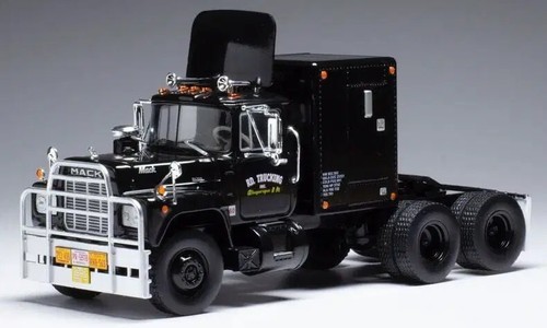 Ixo mack series 1966 - 1/43,