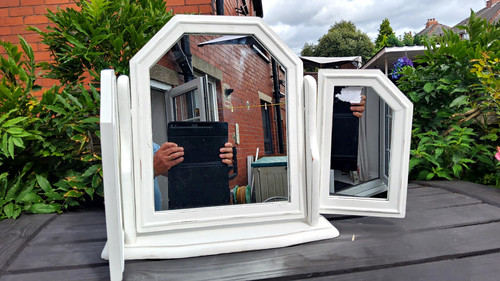 White vintage retro folding - vintage/retro,