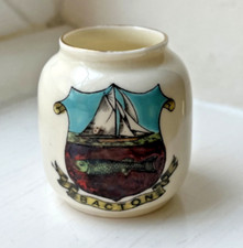 Crested China J&S Iceni Vase 4.5cm tall Souvenir of Bacton Norfolk