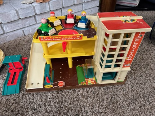 Fisher price vintage garage - fisher,