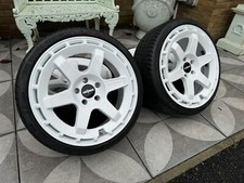 4x Rotiform Wheels R184 KB1 19X8.5 ET40 (5x114.3 B72.70) Gloss White Fit Yaris
