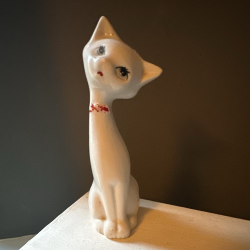 White ceramic pottery - white, ceramic/pottery