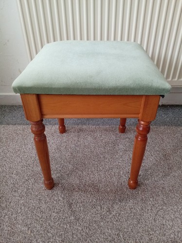 Solid pine wood - solid,