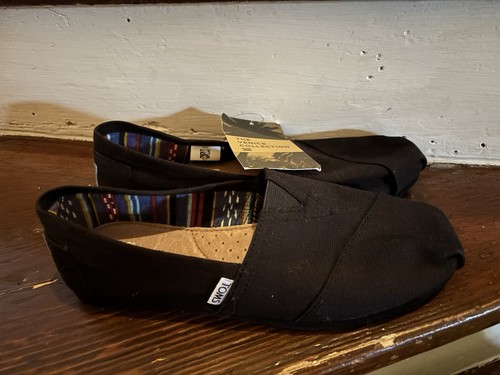Woman size toms - woman’s,