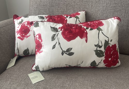 Pair red white floral - of, m&s