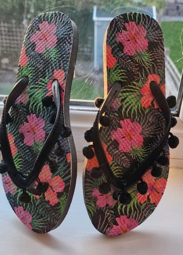 Ladies flip flops size - flip,