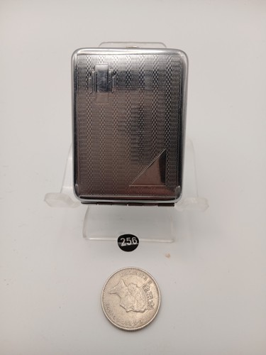 Lovely art deco mini - lovely, cigarette