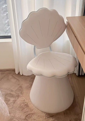 White scallop shell - white,