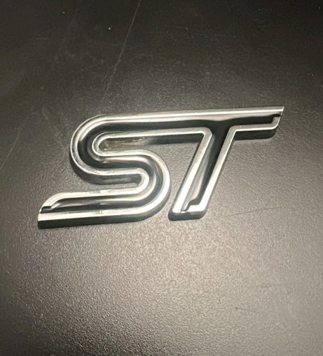 Ford badge black chrome - st, black/chrome