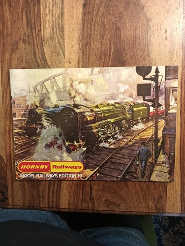 Hornby railways 19th edition - hornby,