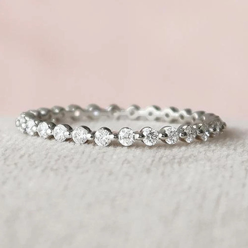 Tcw round cut - 1.0, moissanite