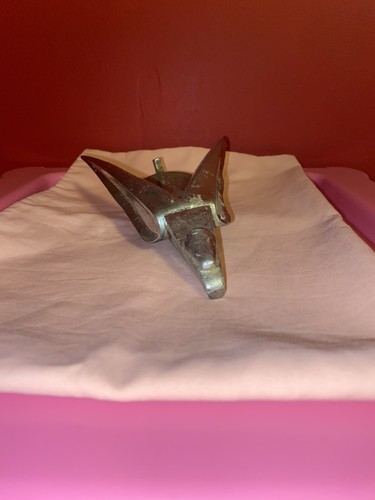 1927 vauxhall wyvern mascot - wyvern,