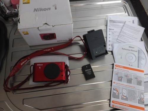 Nikon 1 mp red - j1,