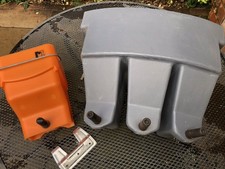 Milk Bar™ 3 Calf Feeder with  Hooks & 1 Single feeder