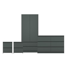 Modern 4 Piece Bedroom