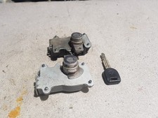 06 Mitsubishi Shogun mk3 Door Lock Barrels (x2)  Key Fob