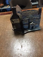 Vintage The Black Horse Pub Ornament 25x20x20cm