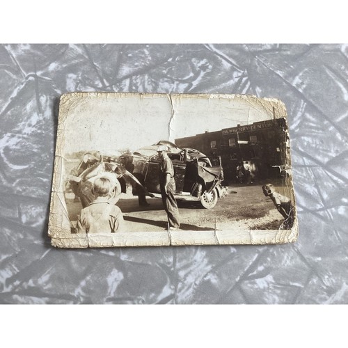 Vintage 1930s car accident - car,