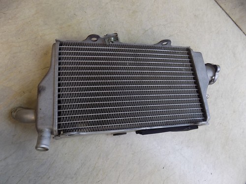 Aprilia sxv450 right radiator - aprilia,