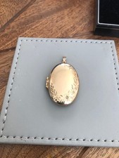 large 9ct gold locket Fully