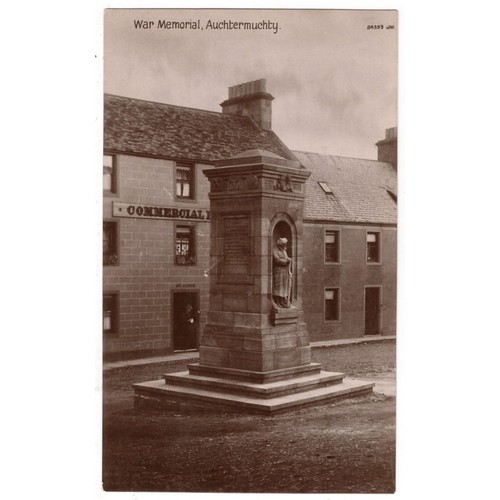 Auchtermuchty war memorial - auchtermuchty,