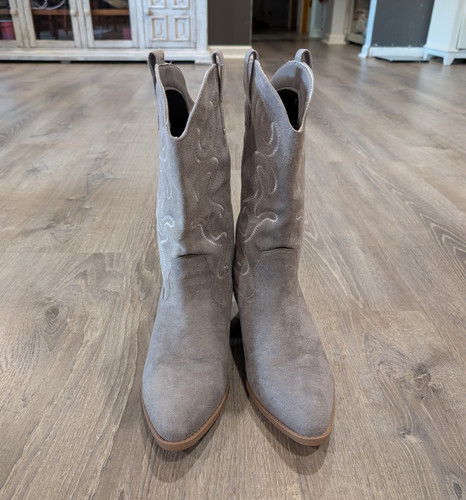 Women gray suede western - women’s,