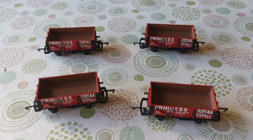 Gauge ore coal wagons x4 - wagons,