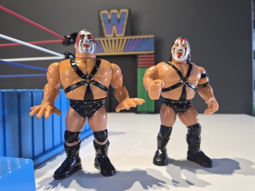 Wwf wwe hasbro demolition - hasbro, ax