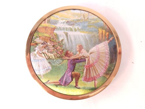 Melissa foiled powder compact