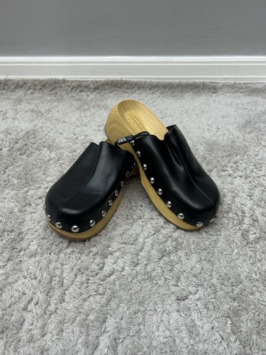 Zara black studded wooden - black,